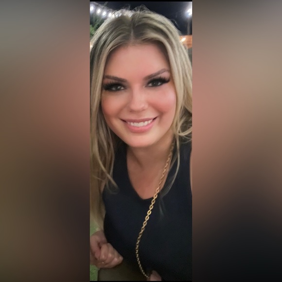 Meet your Posher, Jen - Picture 1 of 1